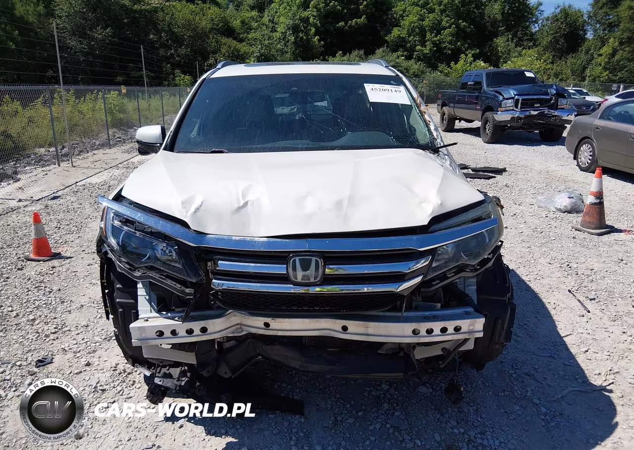 2018 Honda Pilot Touring VIN:5FNYF6H93JB066553 - 12