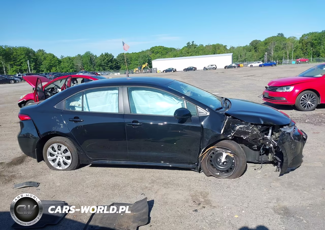 2026 Toyota Corolla Le VIN:5YFB4MDE9TP406993 - 14