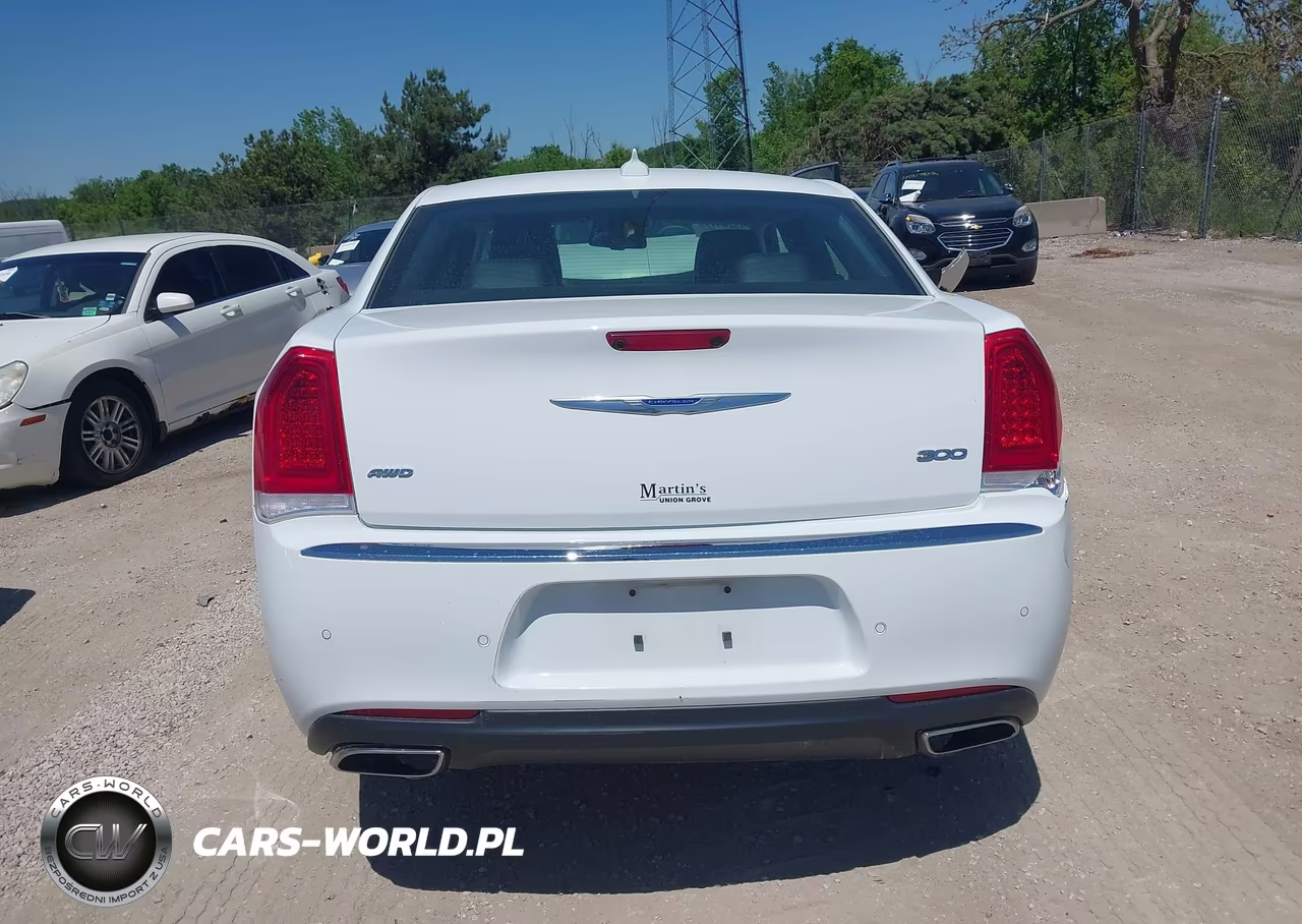 2018 Chrysler 300 Limited Awd VIN:2C3CCAKG7JH199067 - 16