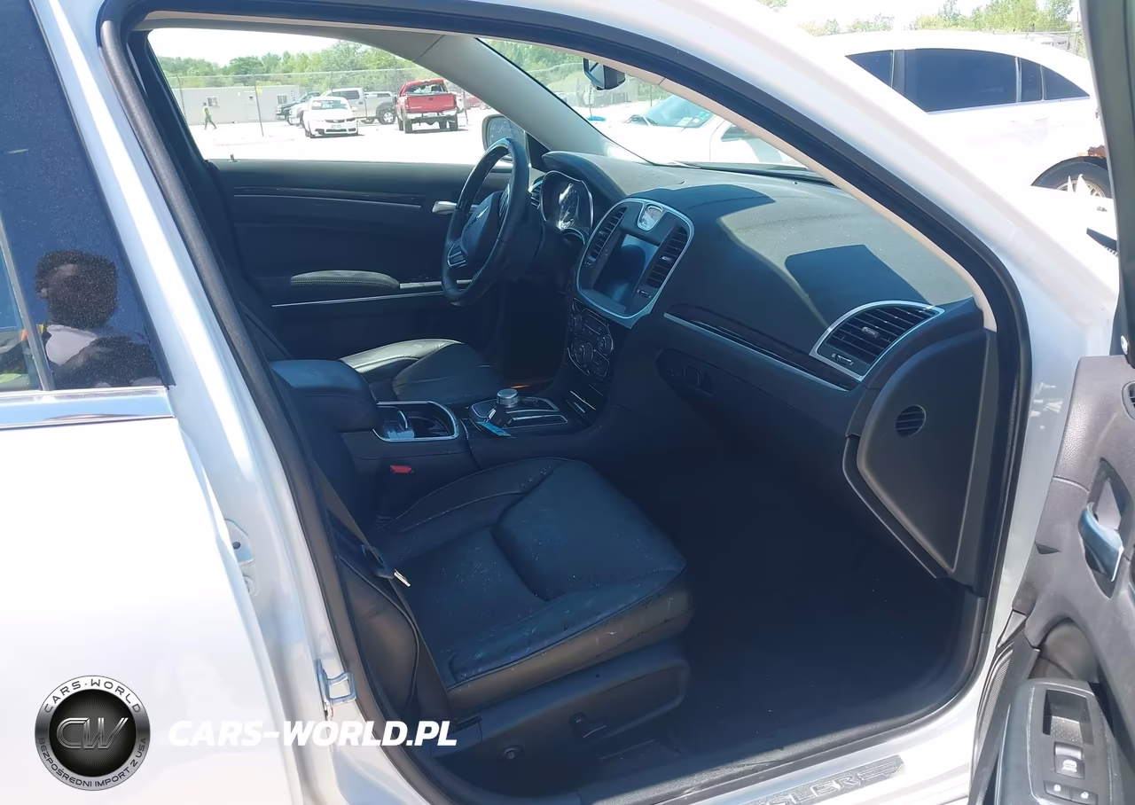 2018 Chrysler 300 Limited Awd VIN:2C3CCAKG7JH199067 - 5