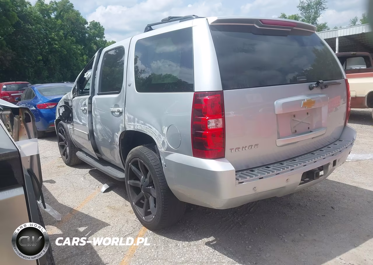 2013 Chevrolet Tahoe Lt VIN:1GNSCBE05DR258916 - 3