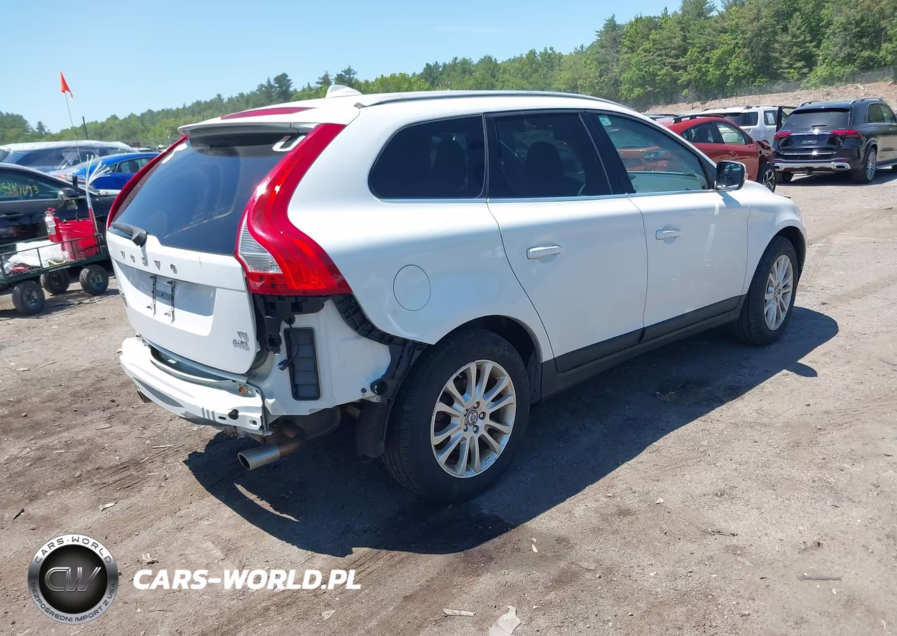 2010 Volvo Xc60 T6-T6 R-Design VIN:YV4992DZ5A2124270 - 4