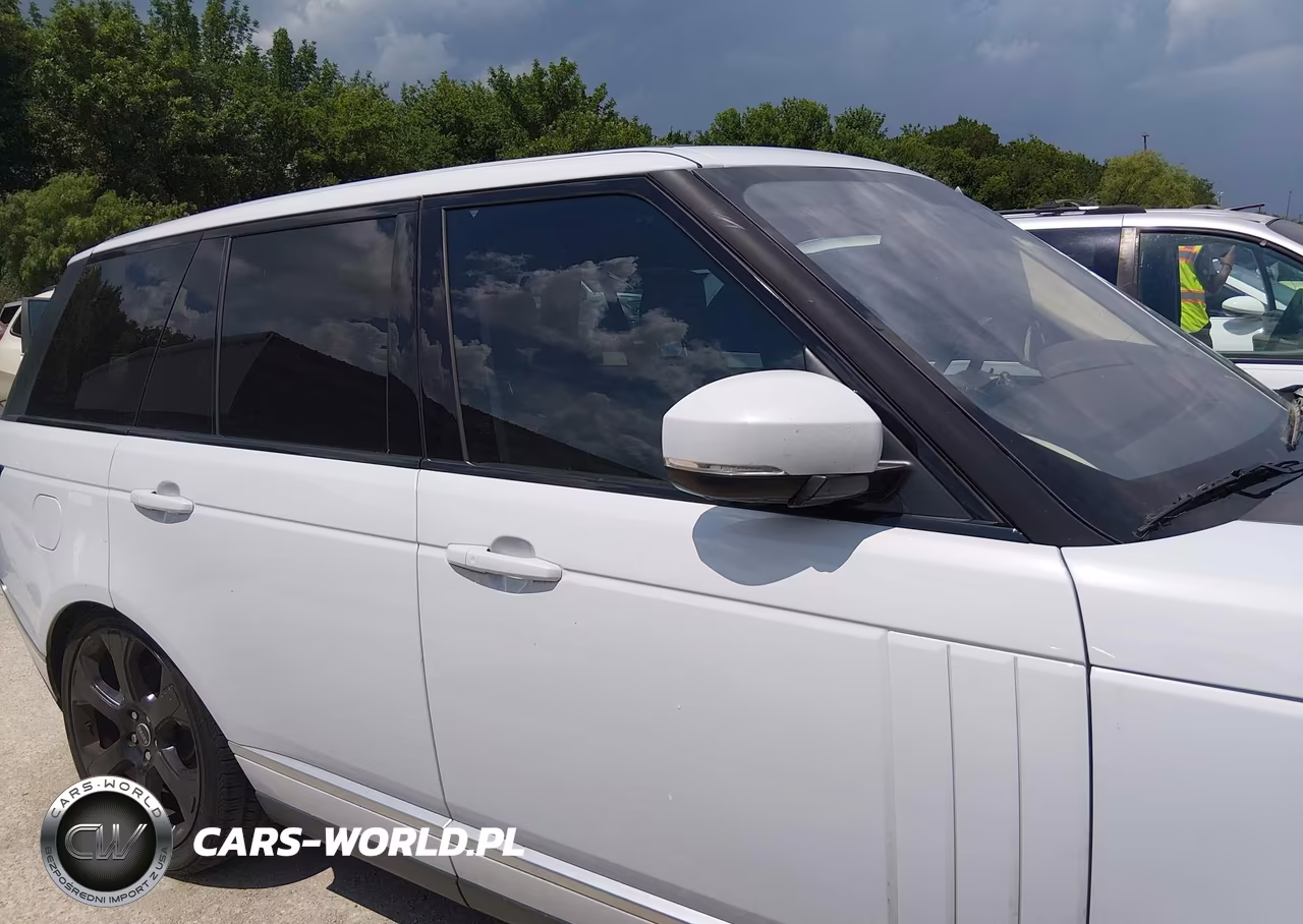 2016 Land Rover Range Rover 3.0L V6 Turbocharged Diesel Hse Td6 VIN:SALGS2KF9GA258410 - 13