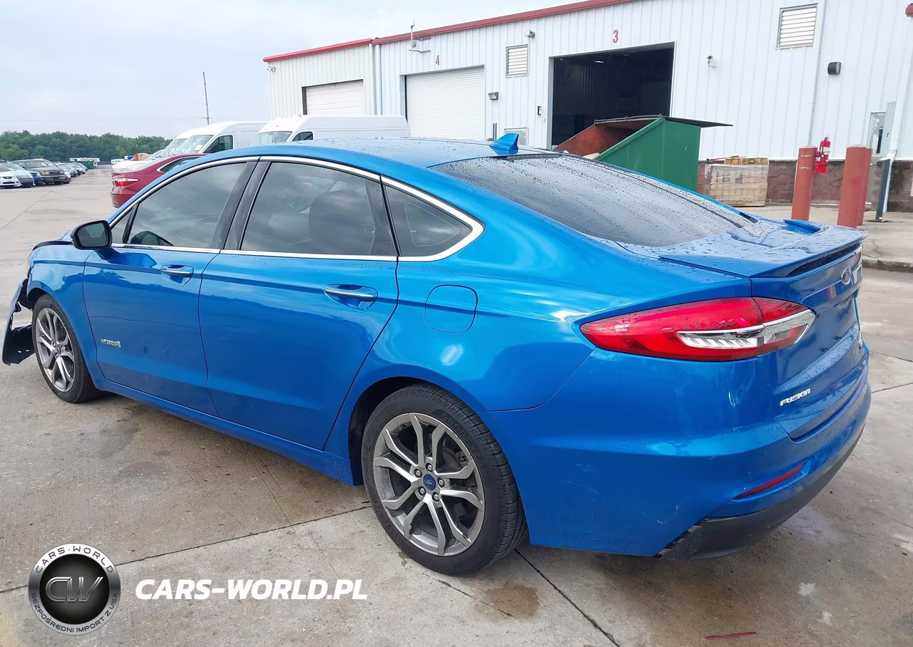 2019 Ford Fusion Hybrid Titanium VIN:3FA6P0RU4KR255321 - 3