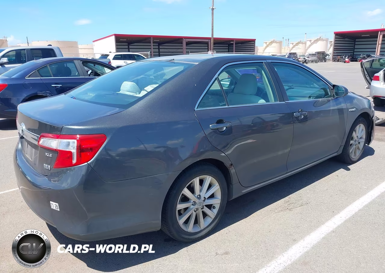 2013 Toyota Camry Hybrid Xle VIN:4T1BD1FK0DU064139 - 4