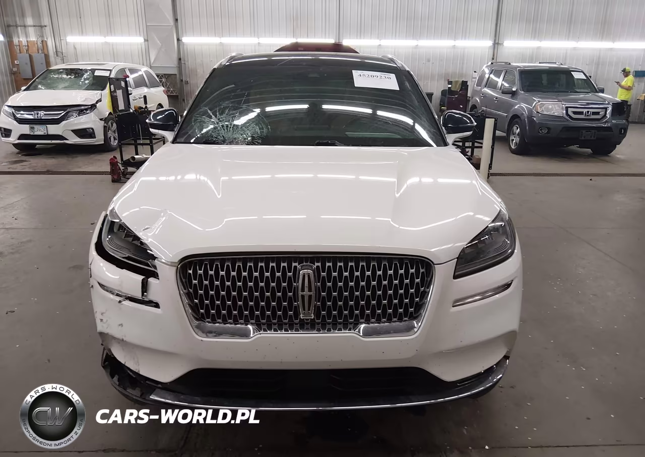 2020 Lincoln Corsair Reserve VIN:5LMCJ2D99LUL18204 - 13