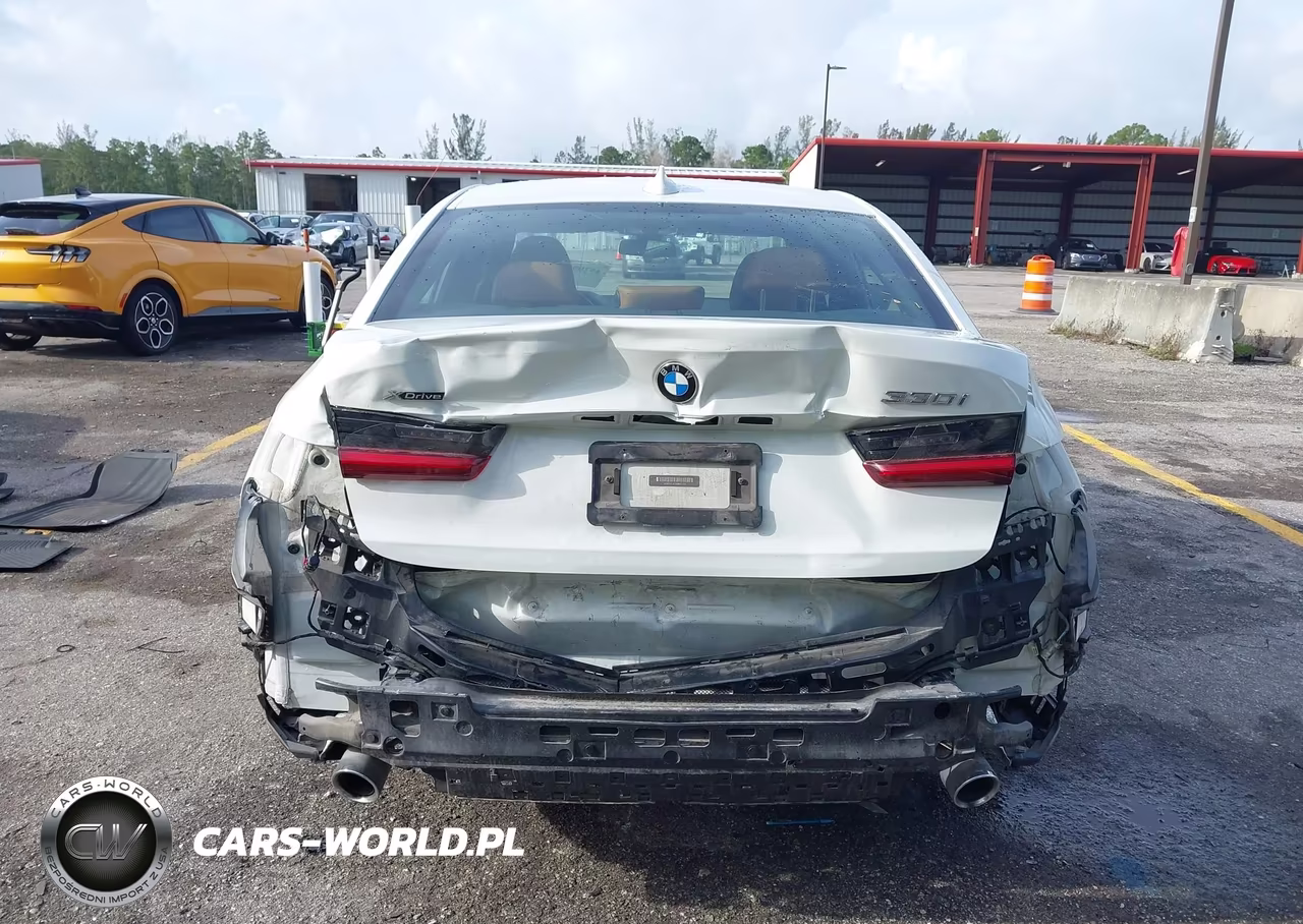 2021 BMW 330I xDrive VIN:3MW5R7J01M8B51232 - 17