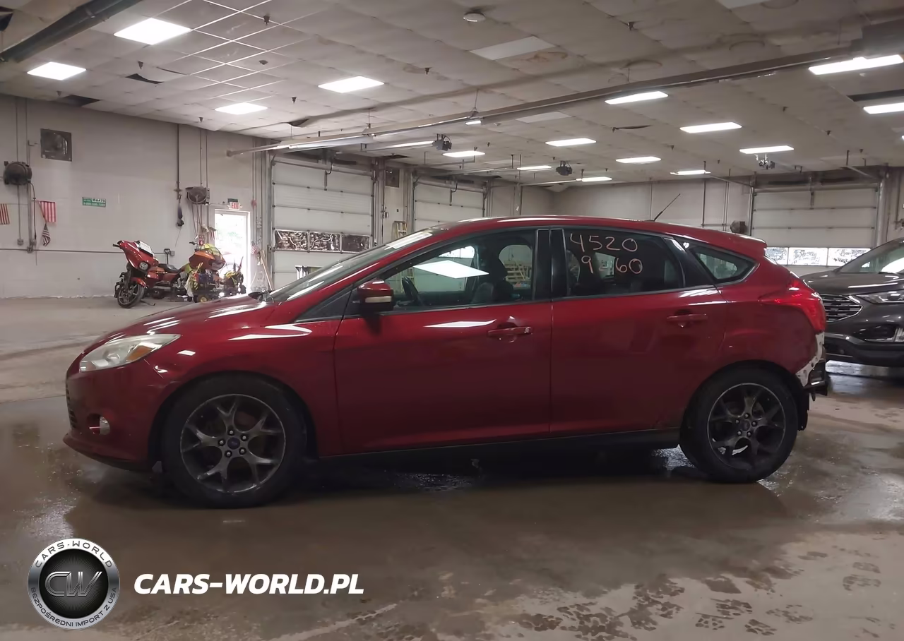 2014 Ford Focus Se VIN:1FADP3K28EL344040 - 15