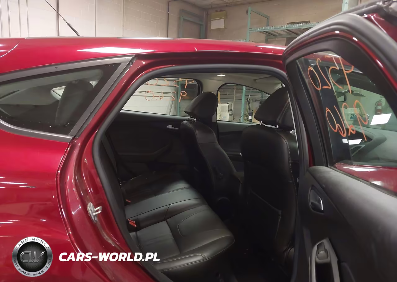 2014 Ford Focus Se VIN:1FADP3K28EL344040 - 8