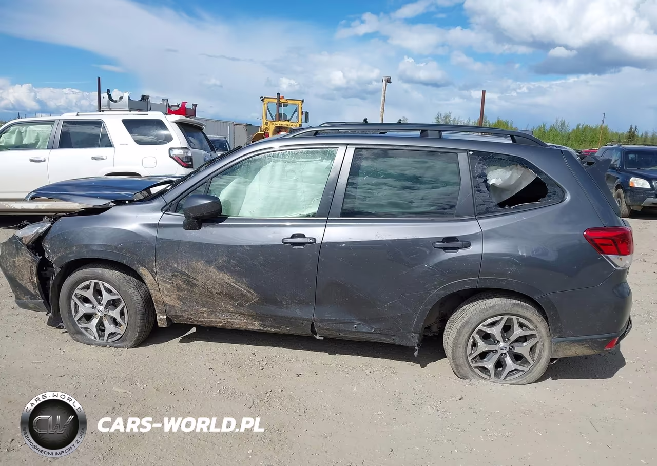 2020 Subaru Forester Premium VIN:JF2SKAJC5LH439252 - 14