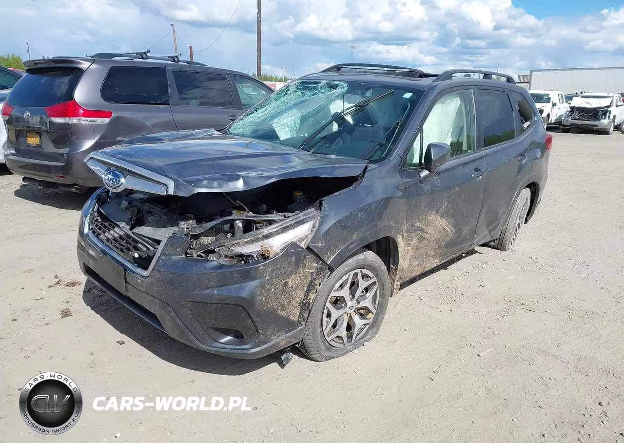 2020 Subaru Forester Premium VIN:JF2SKAJC5LH439252 - 2