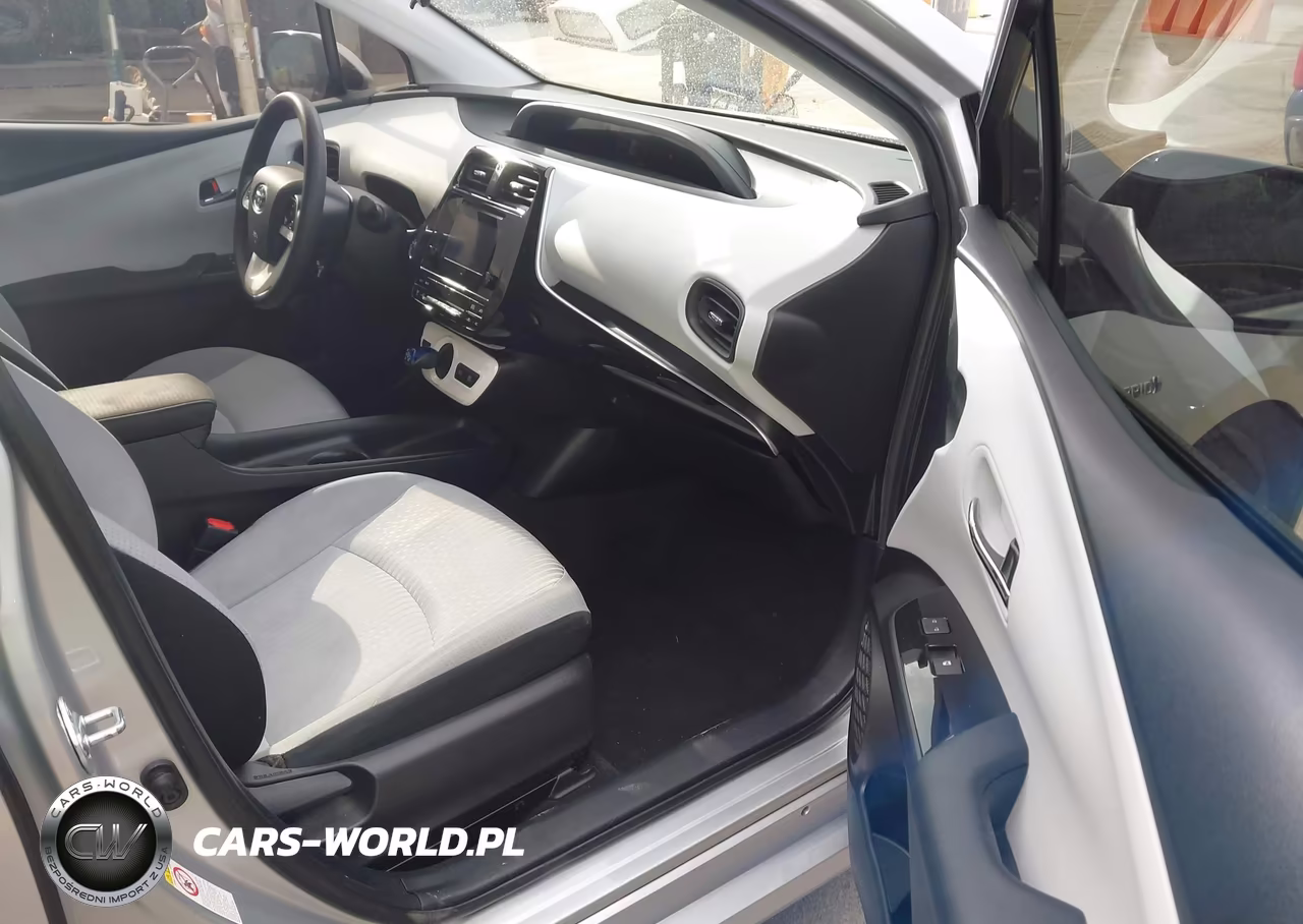 2017 Toyota Prius Two VIN:JTDKBRFU2H3045243 - 5