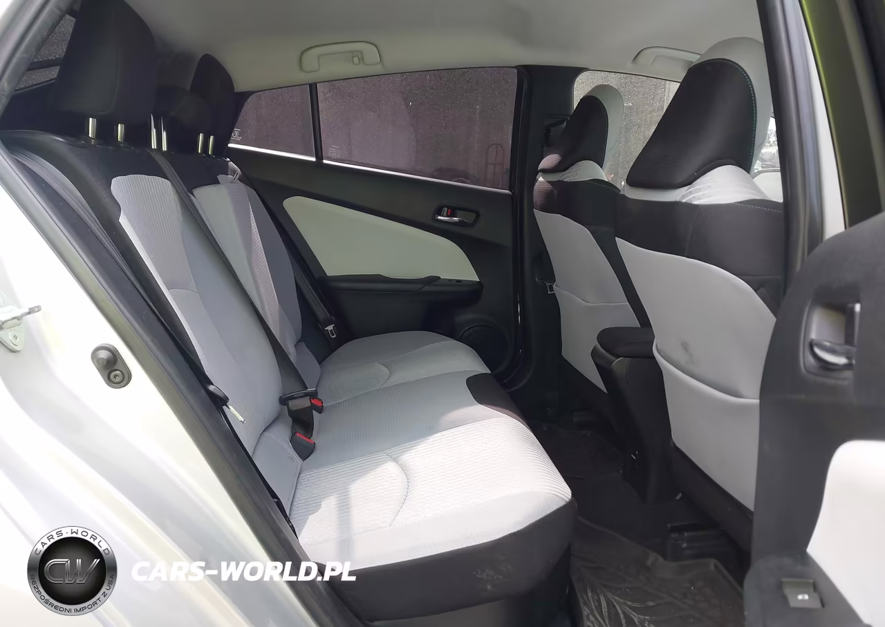 2017 Toyota Prius Two VIN:JTDKBRFU2H3045243 - 8