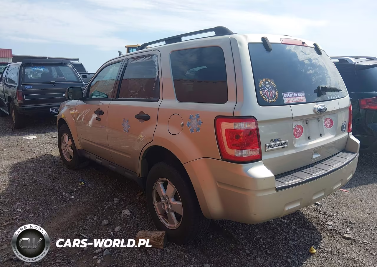 2010 Ford Escape VIN:1FMCU0D76AKA55112 - 3
