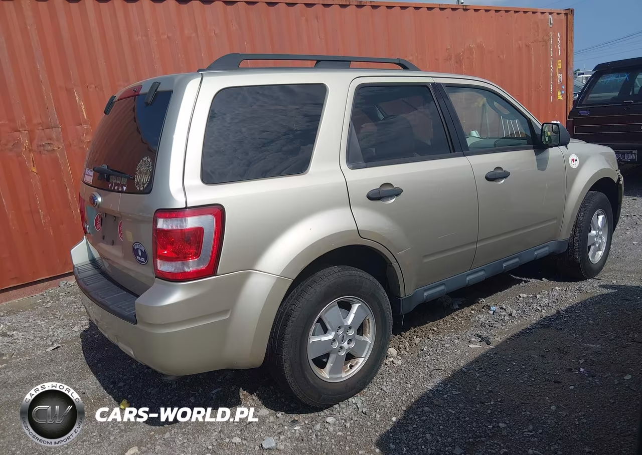 2010 Ford Escape VIN:1FMCU0D76AKA55112 - 4