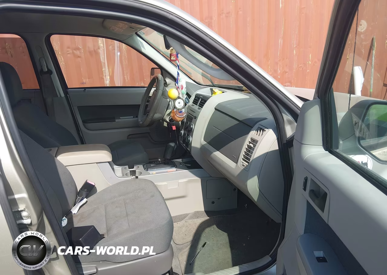 2010 Ford Escape VIN:1FMCU0D76AKA55112 - 5