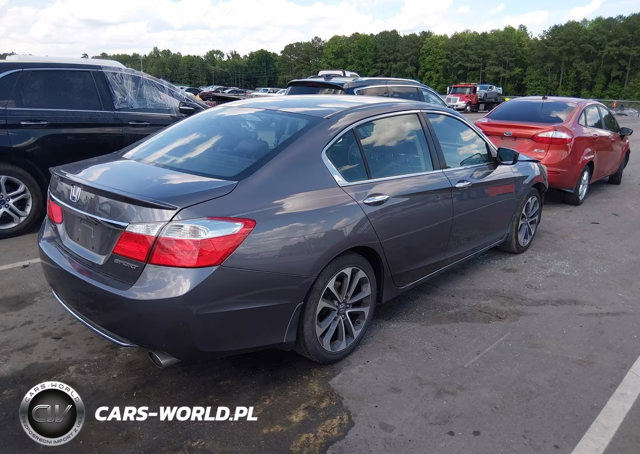 2015 Honda Accord Sport VIN:1HGCR2F58FA207290 - 4