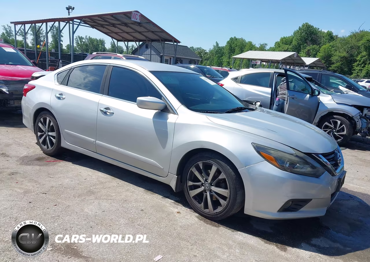 2016 Nissan Altima 2.5 Sr – zdjęcie 1 z 16