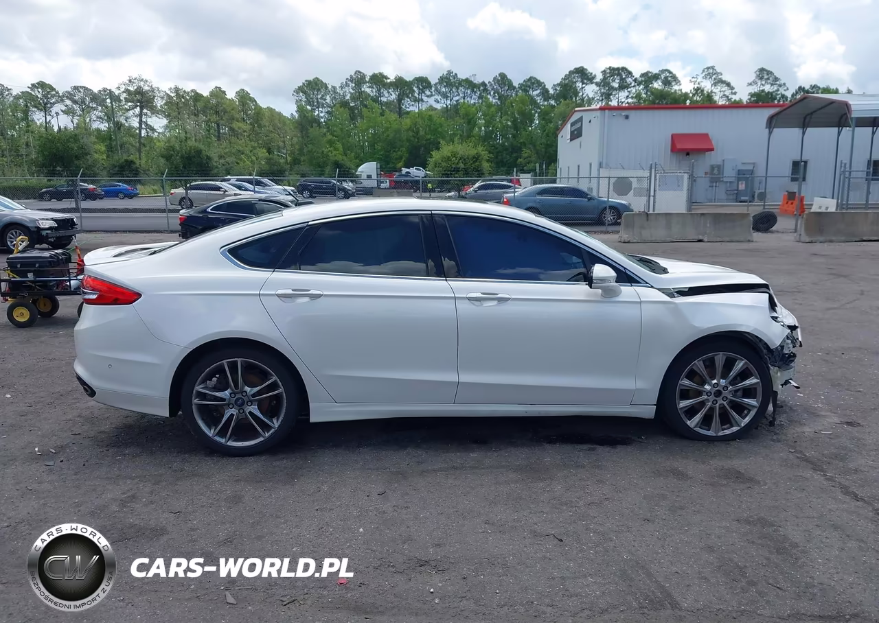 2017 Ford Fusion Platinum VIN:3FA6P0D92HR120608 - 13