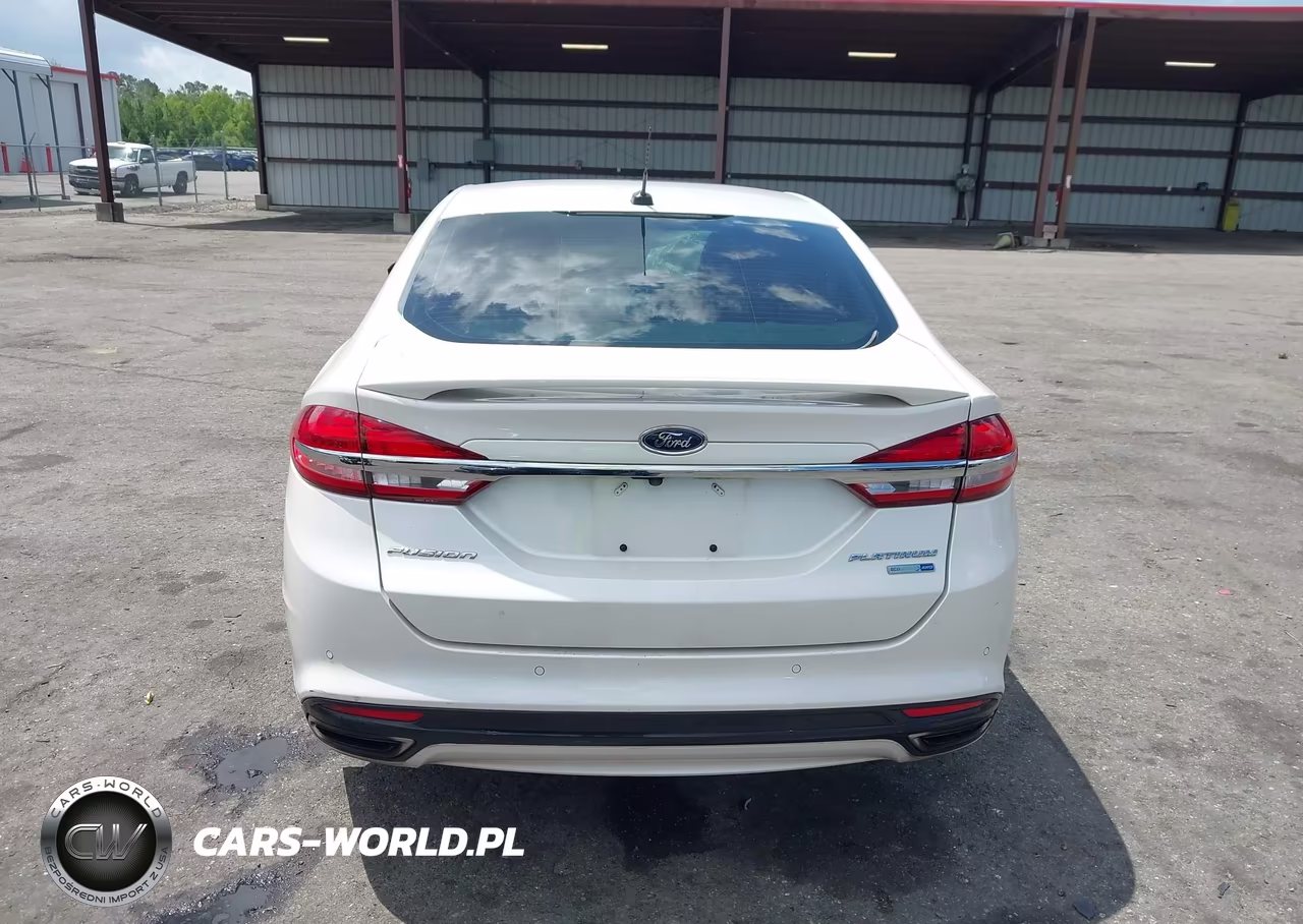 2017 Ford Fusion Platinum VIN:3FA6P0D92HR120608 - 16