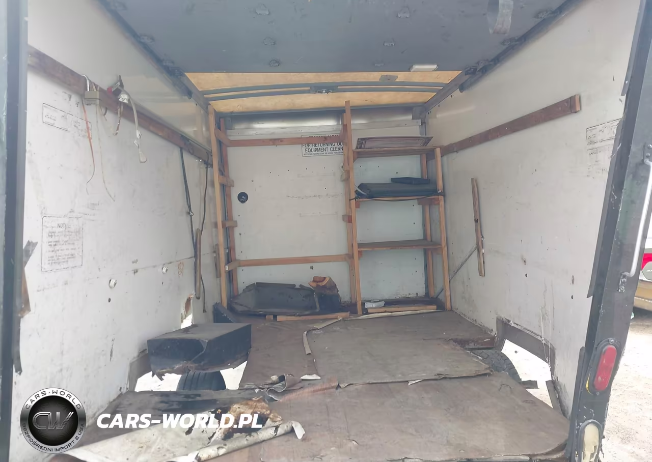 2004 GMC Savana Cutaway Standard VIN:1GDGG31V541906484 - 6