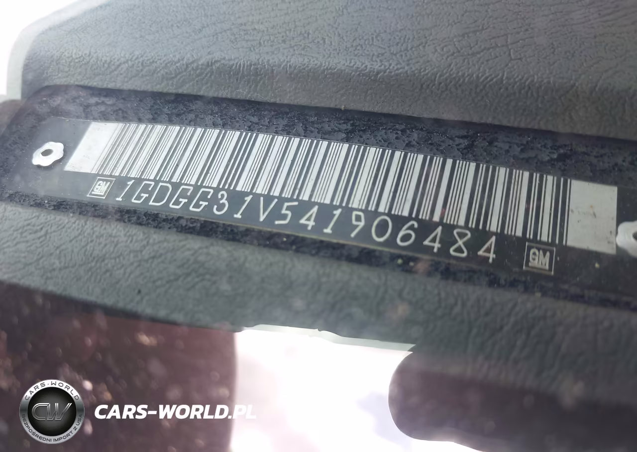 2004 GMC Savana Cutaway Standard VIN:1GDGG31V541906484 - 8