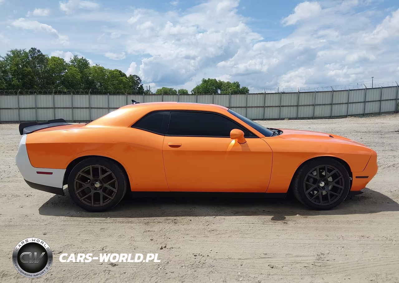 2016 Dodge Challenger R-T Scat Pack VIN:2C3CDZFJ3GH255502 - 13