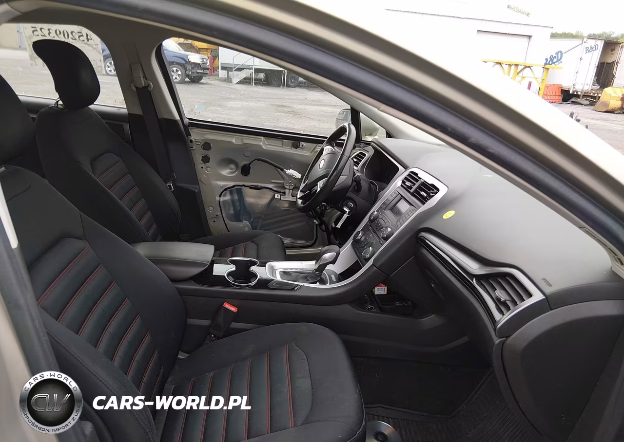2015 Ford Fusion Se VIN:3FA6P0H73FR109042 - 5