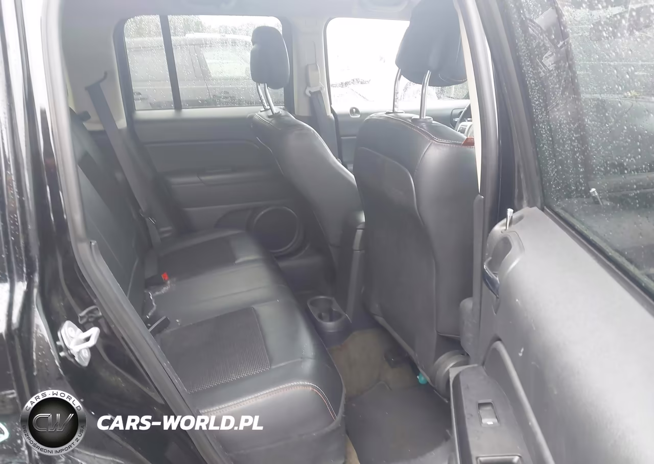2016 Jeep Patriot 75Th Anniversary VIN:1C4NJPBB9GD784790 - 8