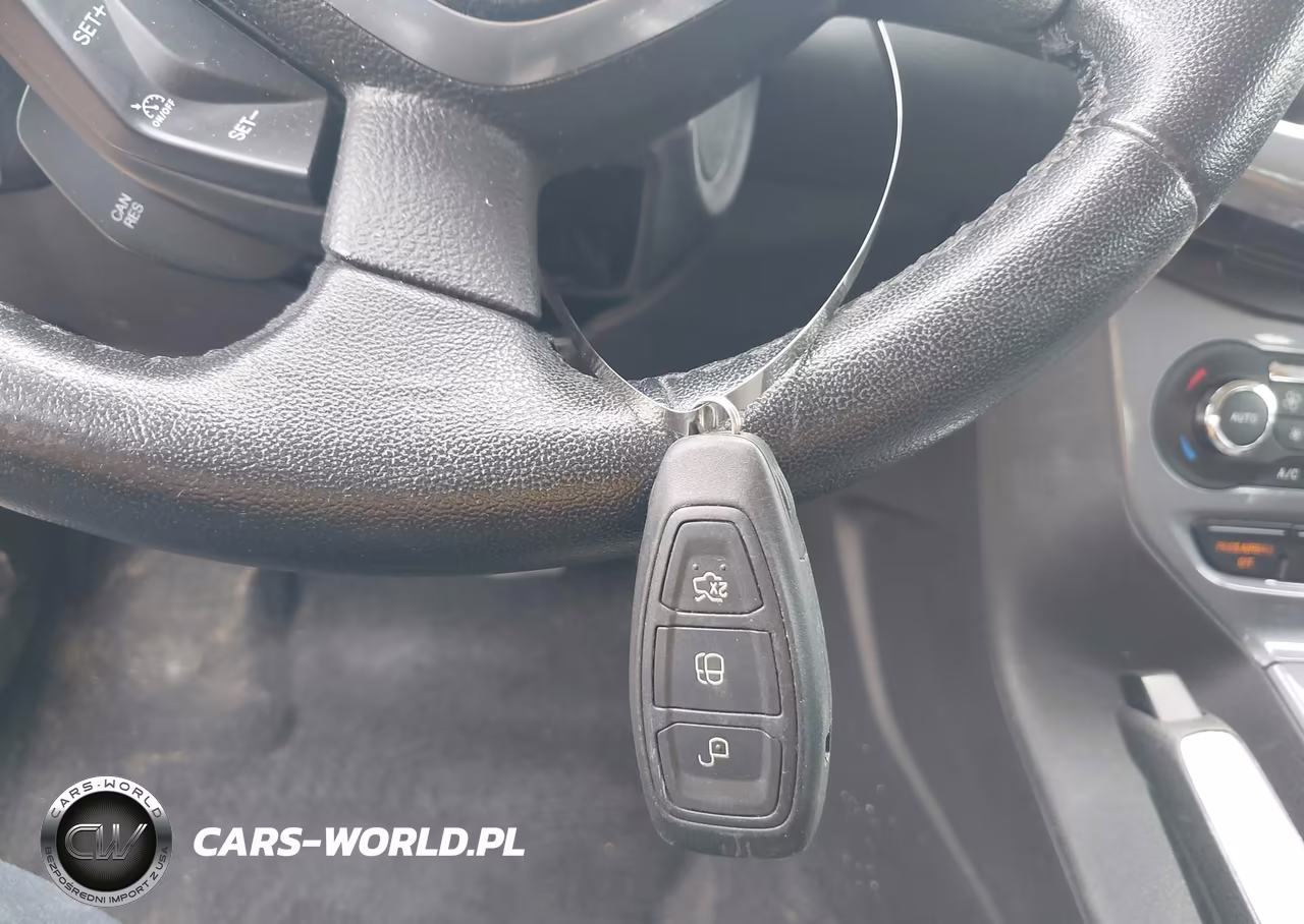 2012 Ford Focus Titanium VIN:1FAHP3J2XCL479763 - 11