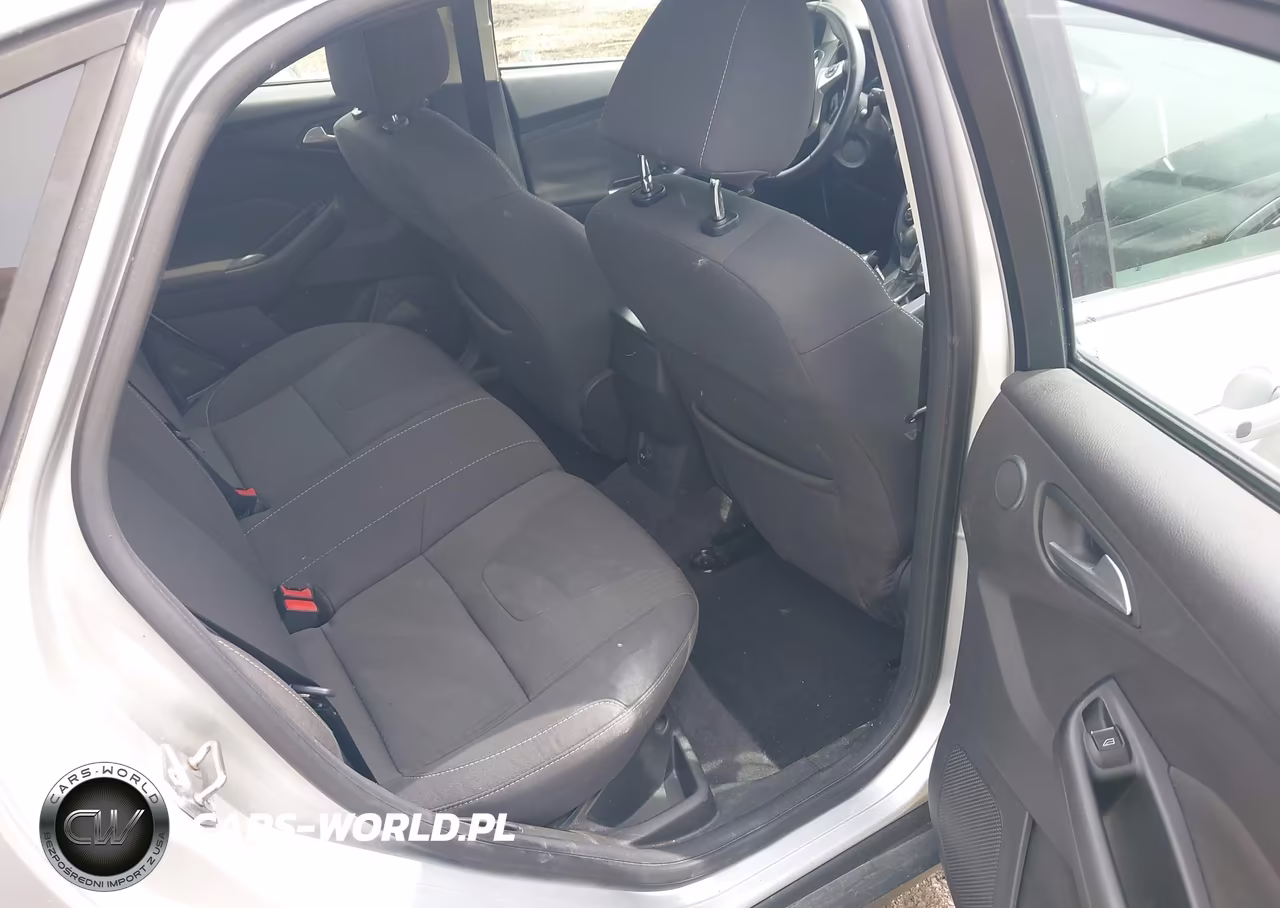 2012 Ford Focus Titanium VIN:1FAHP3J2XCL479763 - 8