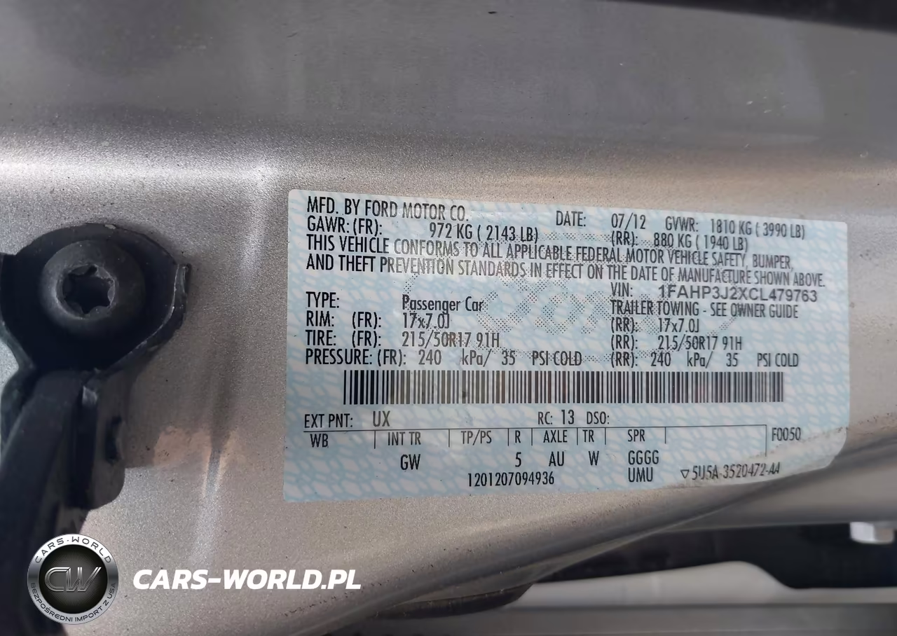 2012 Ford Focus Titanium VIN:1FAHP3J2XCL479763 - 9