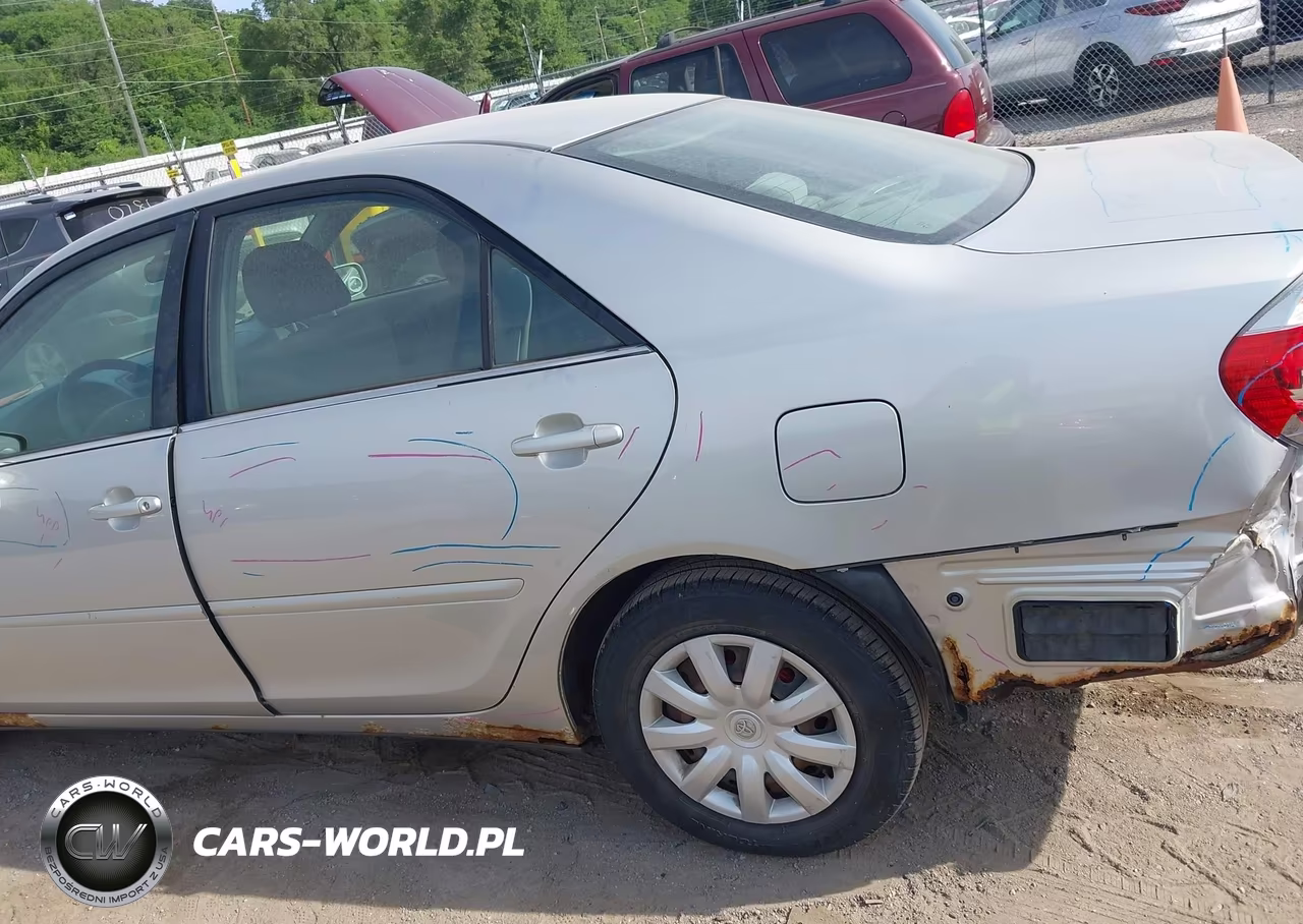 2005 Toyota Camry Le VIN:4T1BE32K05U558257 - 14