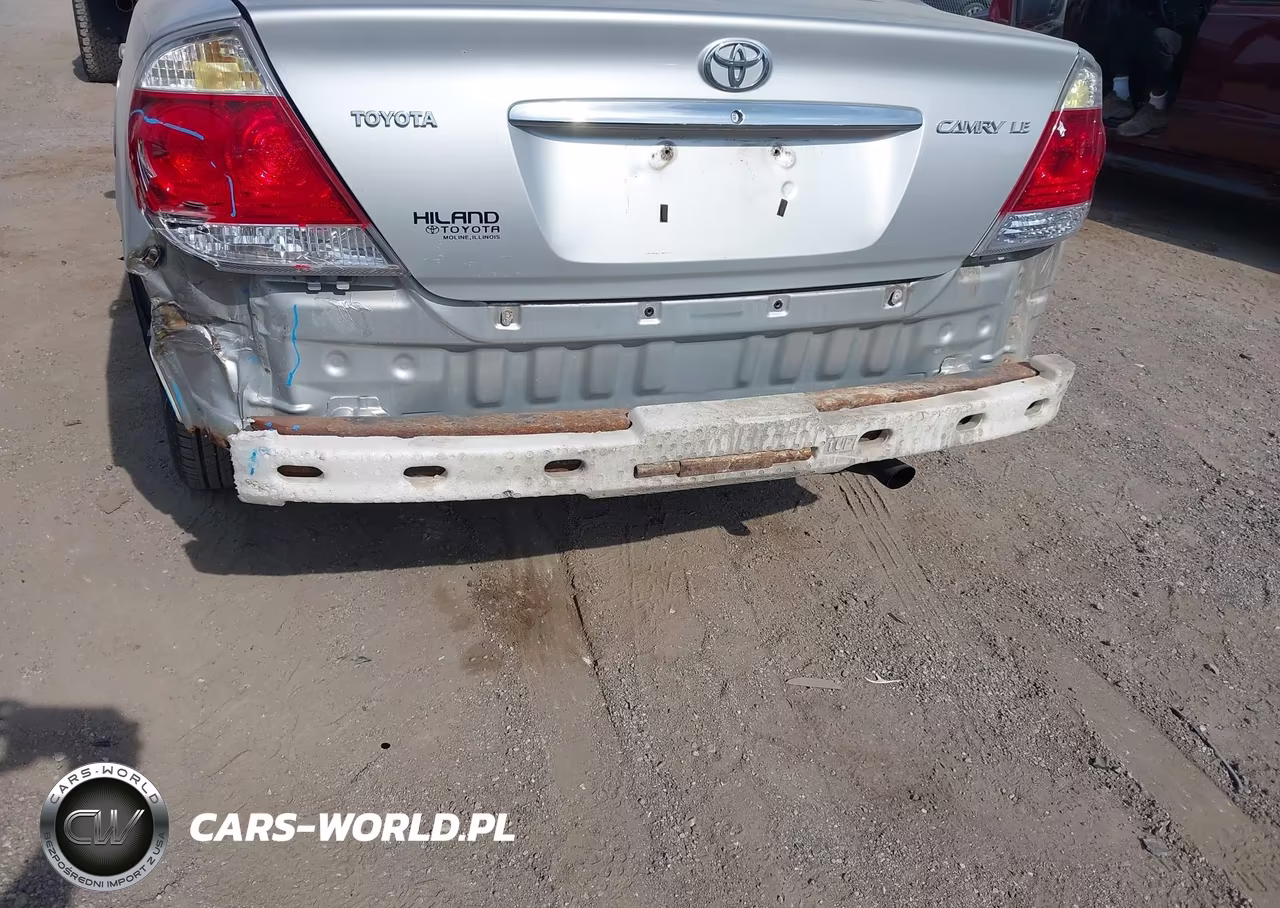 2005 Toyota Camry Le VIN:4T1BE32K05U558257 - 15