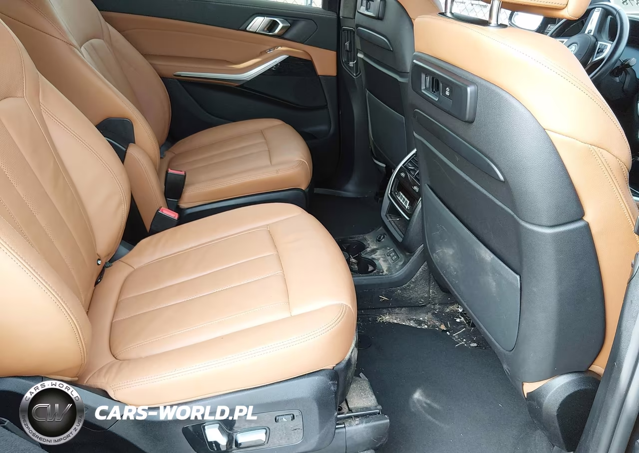 2022 BMW X7 xDrive40I VIN:5UXCW2C09N9M04127 - 8