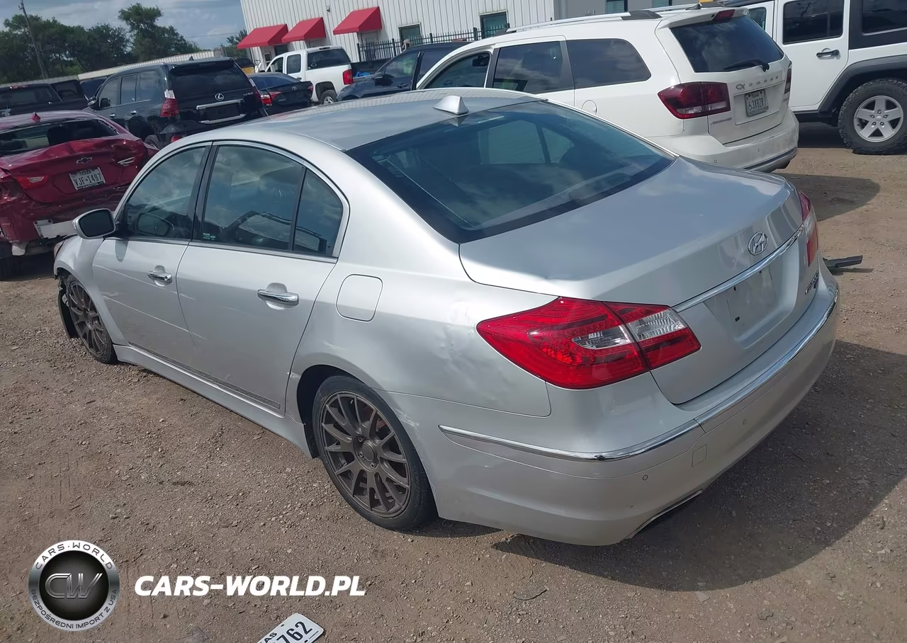 2013 Hyundai Genesis 5.0 R-Spec VIN:KMHGC4DH0DU250068 - 3