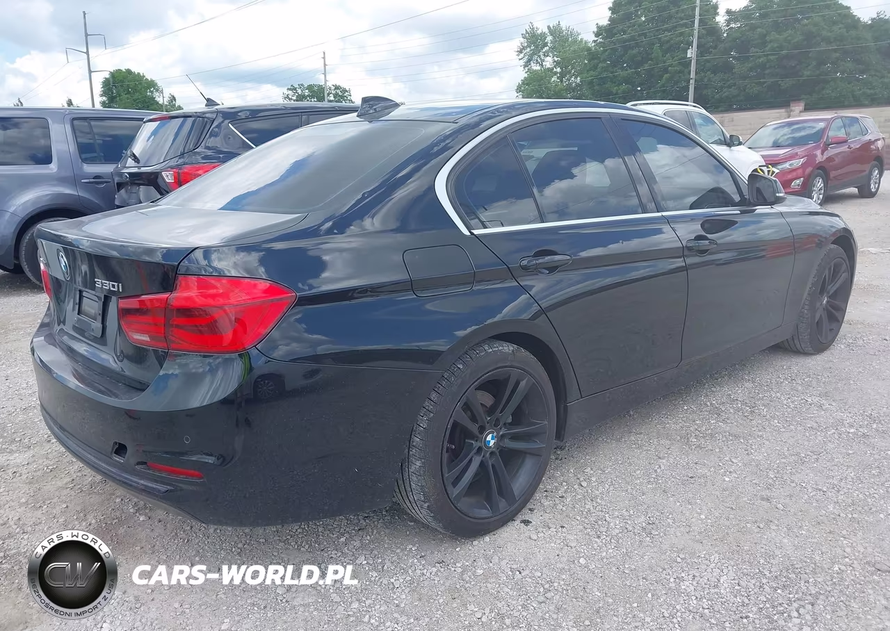 2017 BMW 330 Xi VIN:WBA8D9G38HNU64578 - 4