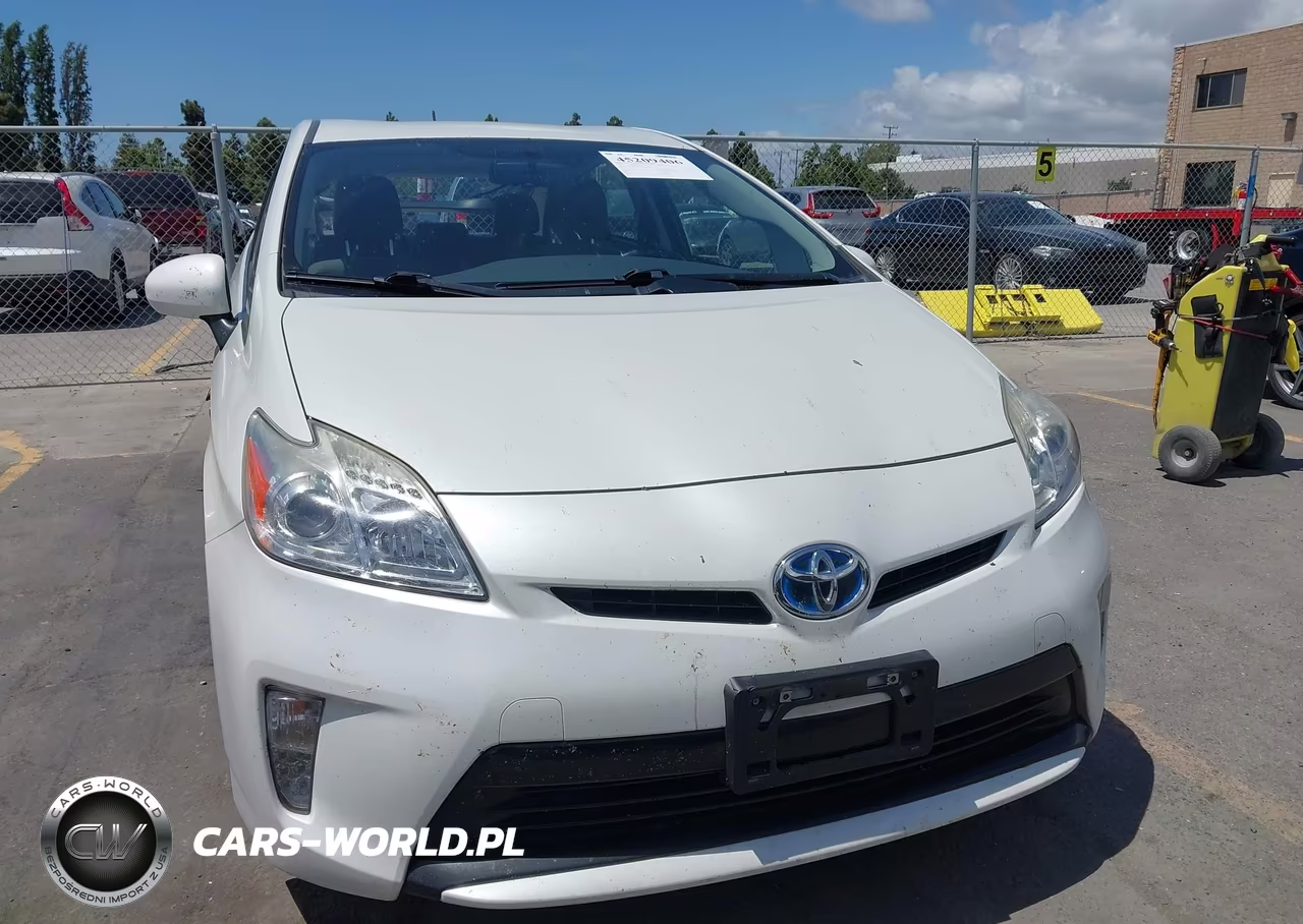 2015 Toyota Prius Two VIN:JTDKN3DU1F0453884 - 12