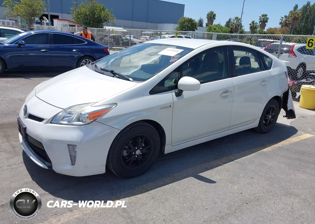 2015 Toyota Prius Two VIN:JTDKN3DU1F0453884 - 2
