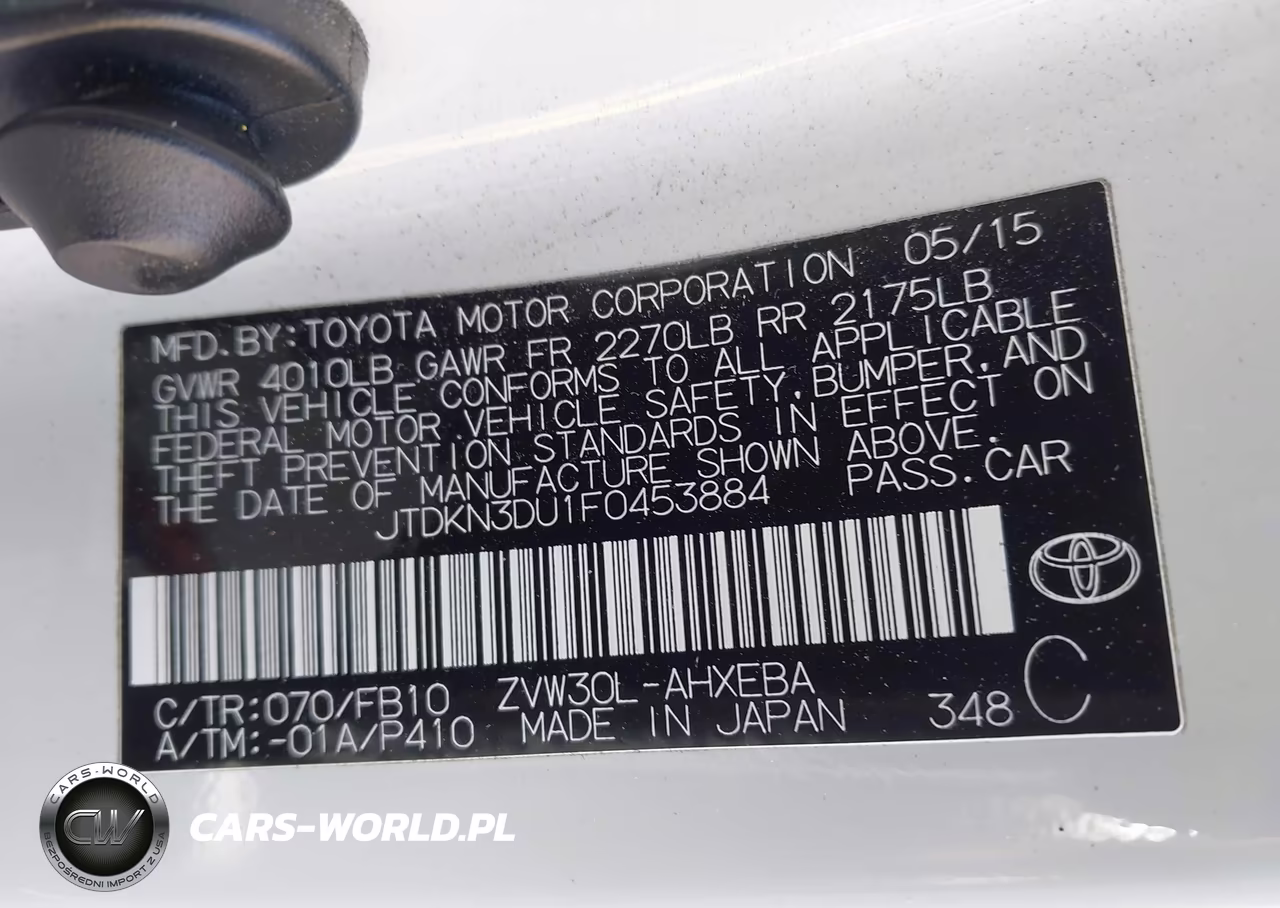 2015 Toyota Prius Two VIN:JTDKN3DU1F0453884 - 9