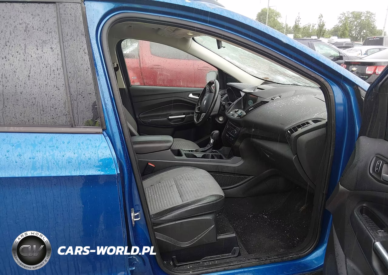 2017 Ford Escape Se VIN:1FMCU0GD5HUD58236 - 5