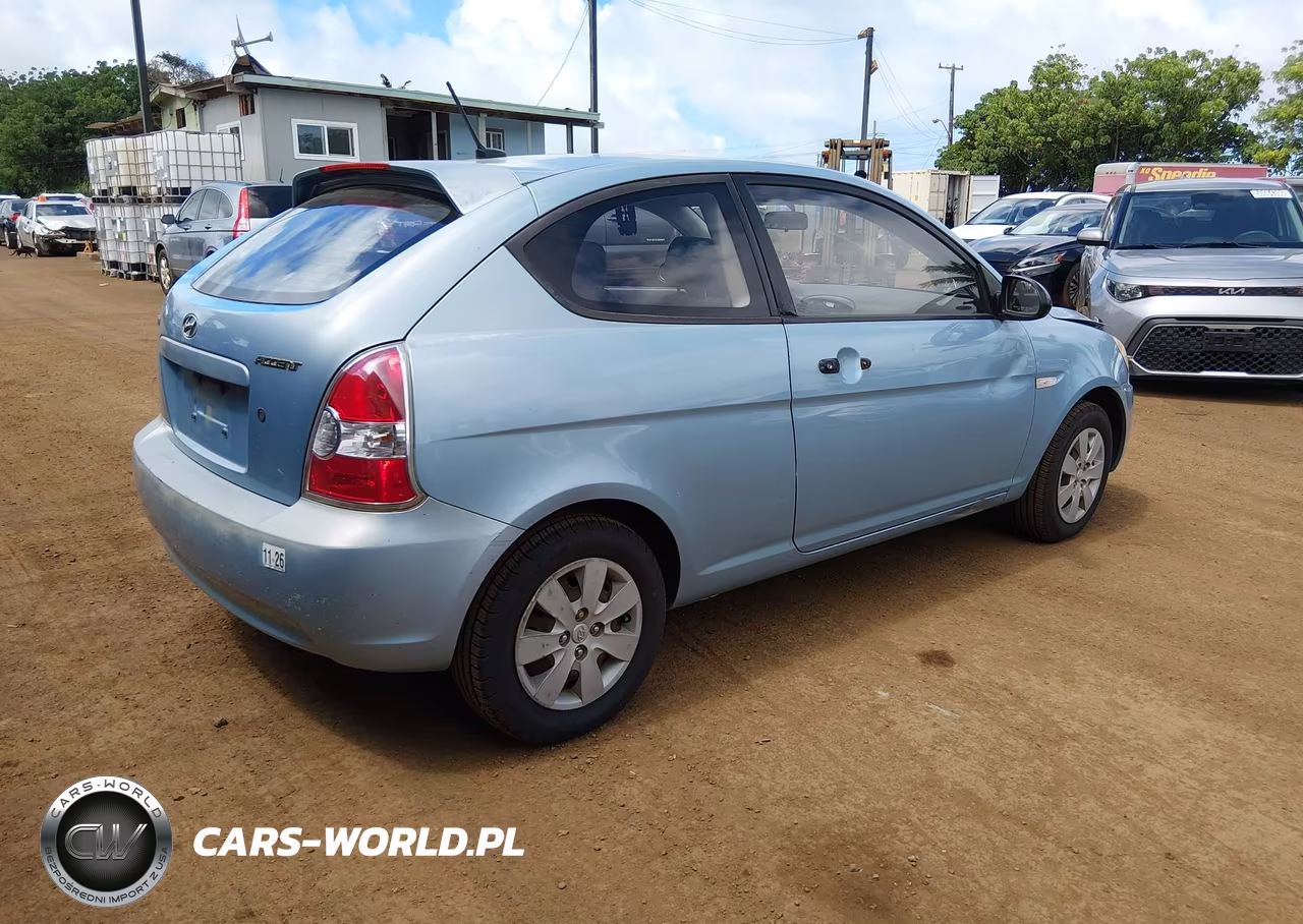 2009 Hyundai Accent Gs VIN:KMHCM36C29U118265 - 4