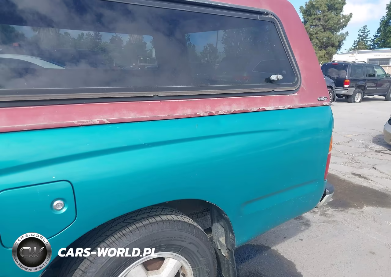 1999 Toyota Tacoma Base V6 VIN:4TAVN52N8XZ467374 - 12