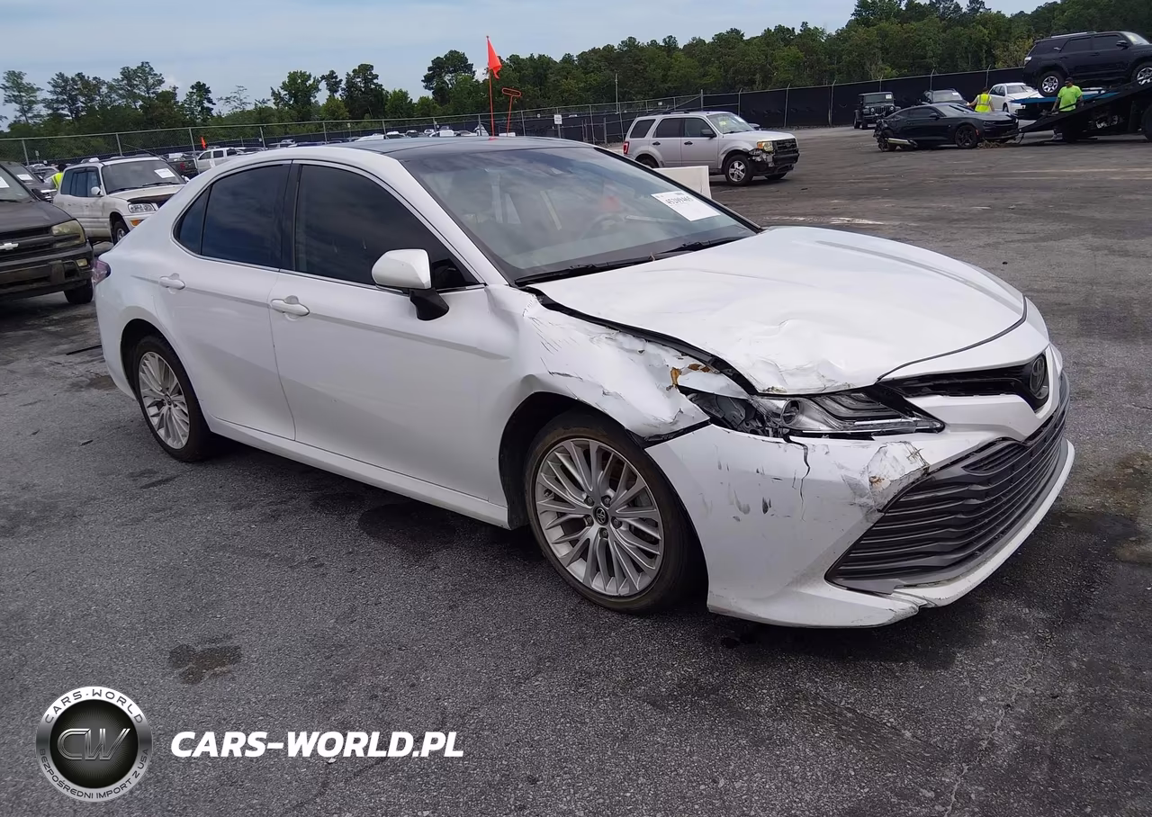 2020 Toyota Camry Xle V6