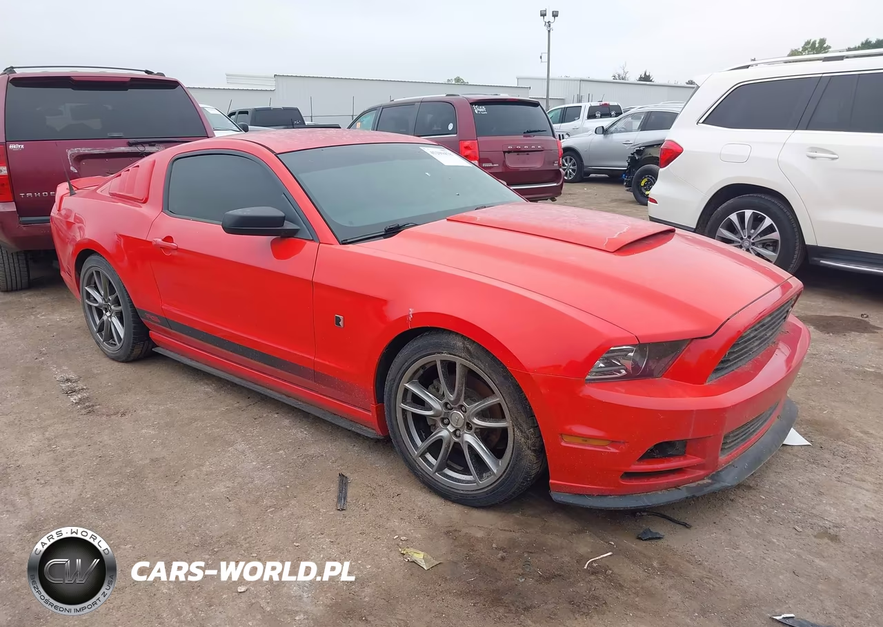 2014 Ford Mustang V6 – zdjęcie 1 z 15