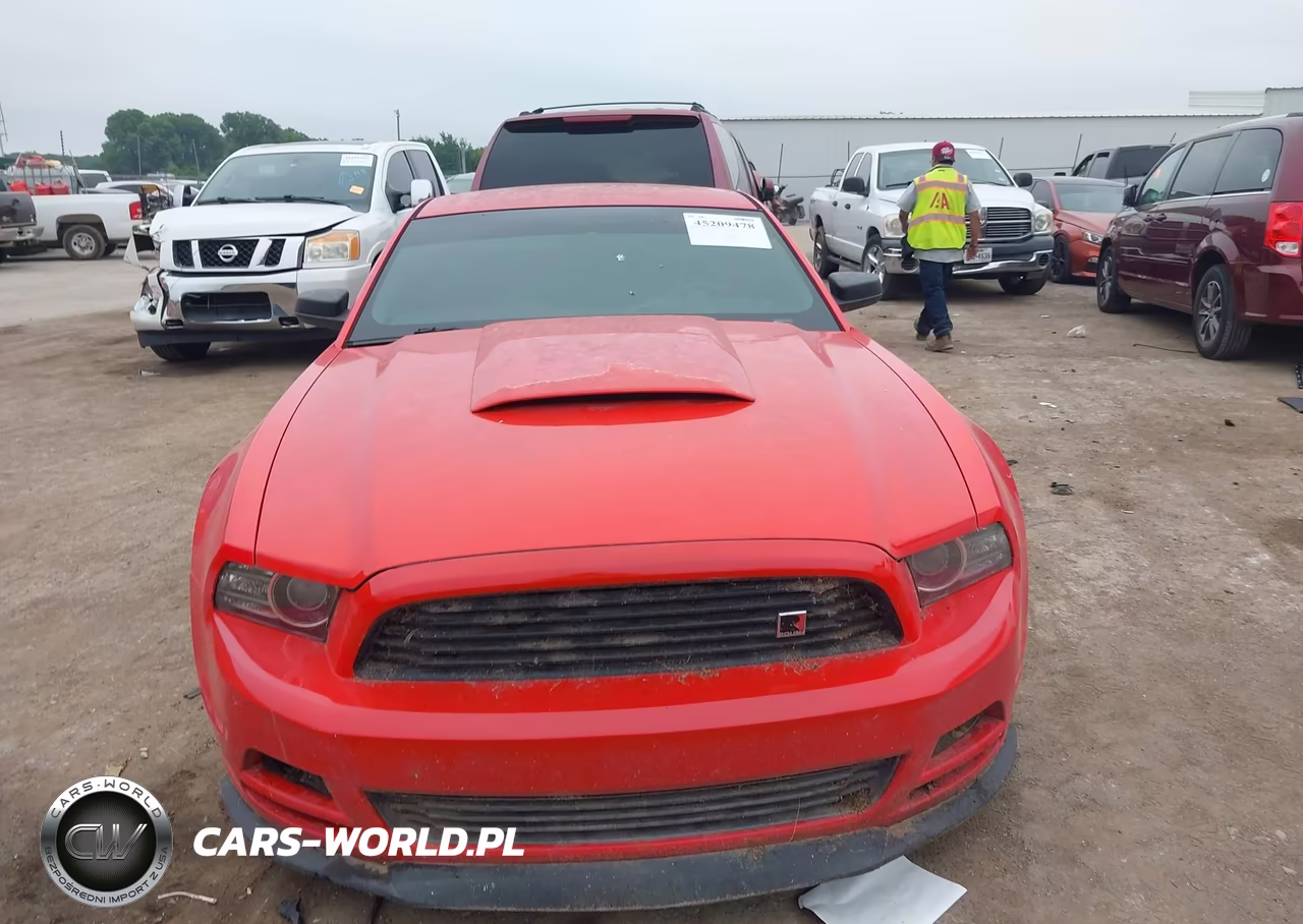 2014 Ford Mustang V6 VIN:1ZVBP8AM1E5300500 - 11