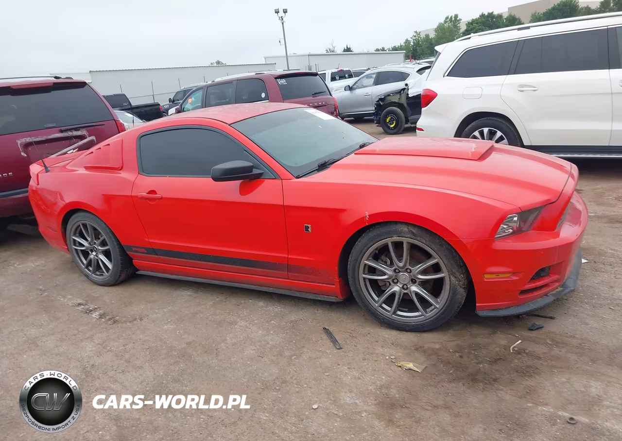 2014 Ford Mustang V6 VIN:1ZVBP8AM1E5300500 - 12