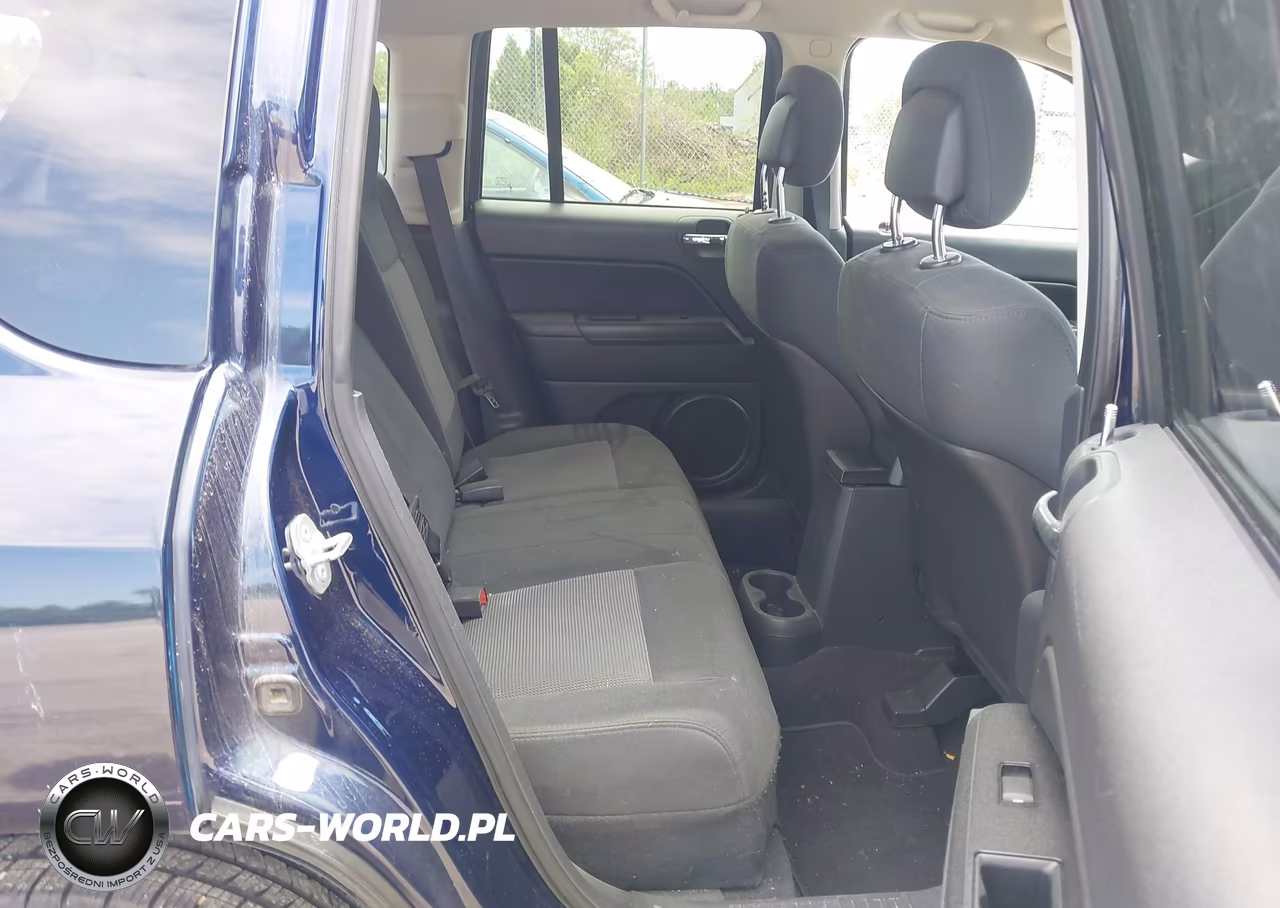 2012 Jeep Compass Latitude VIN:1C4NJCEB3CD601446 - 8