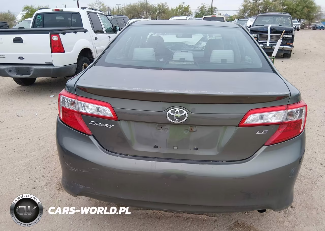 2012 Toyota Camry Le VIN:4T1BF1FK4CU555807 - 15
