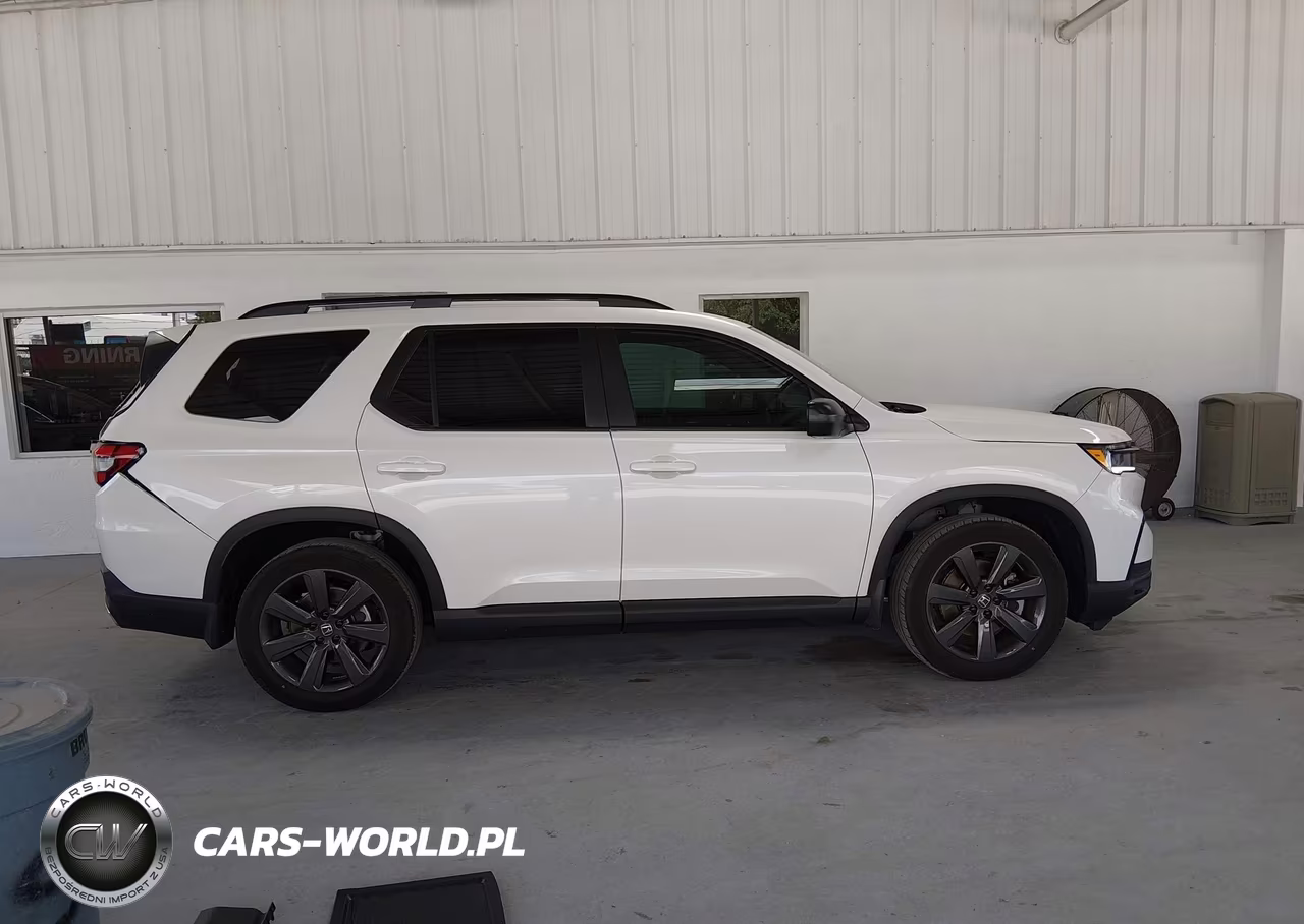 2025 Honda Pilot Sport VIN:5FNYG2H35SB008706 - 14